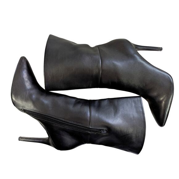 CHARLES DAVID! BLACK VEGAN LEATHER STILETTO, POINTY TOE, ZIP ANKLE BOOTS! SZ 8M - Picture 8 of 13